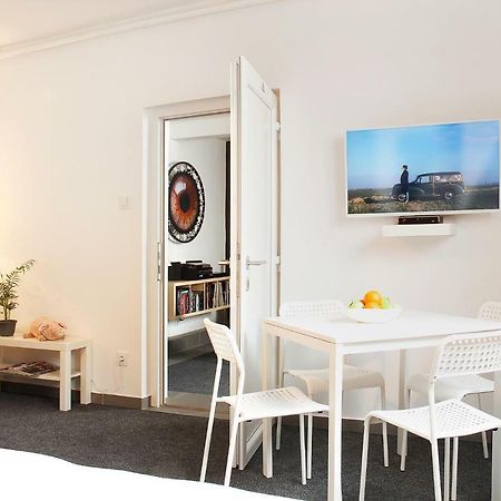 Floyd Room Загреб Экстерьер фото